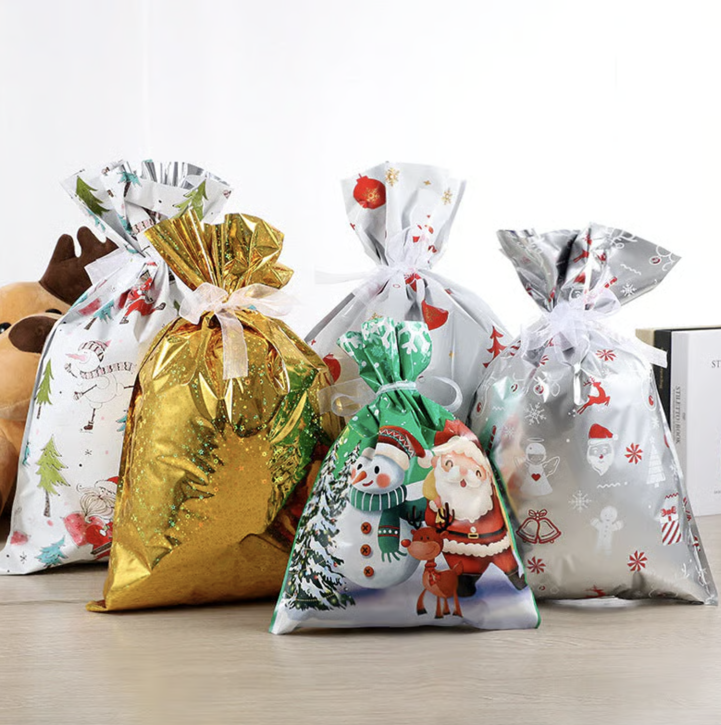 Reusable MerryPouch Christmas Tie Gift Bag