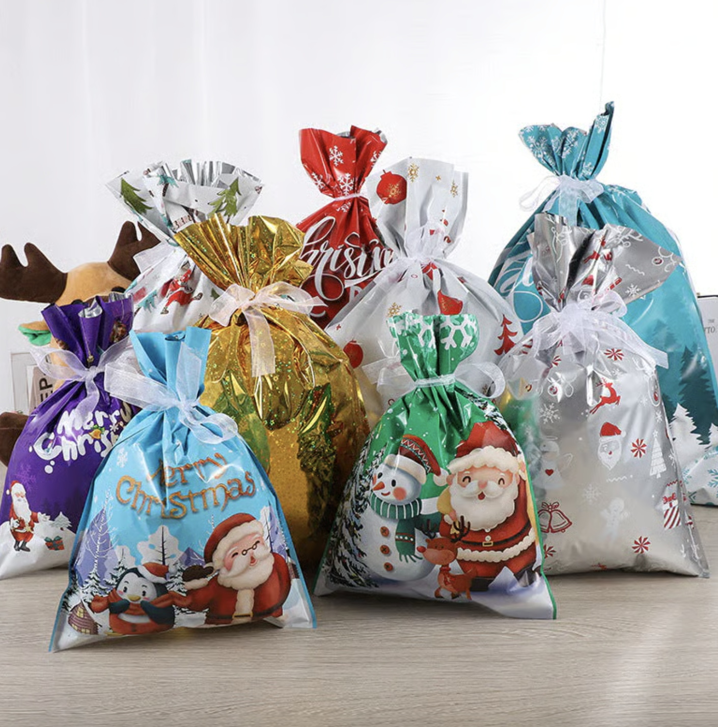 Reusable MerryPouch Christmas Tie Gift Bag